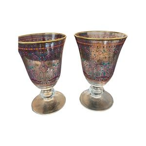 2 beautiful Williams Sonoma glasses